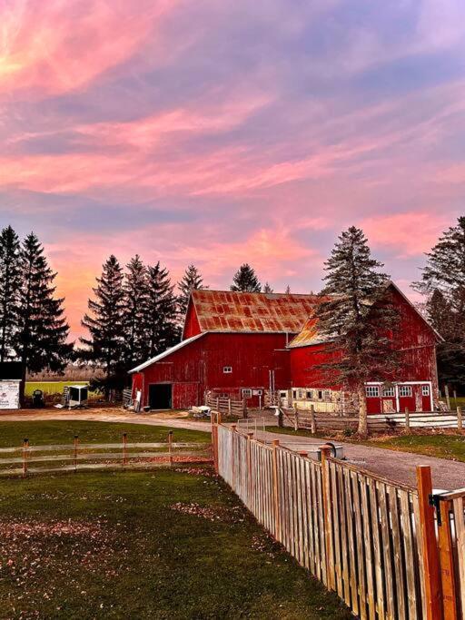 The Barns Of Brighton Near Prince Edward County Dış mekan fotoğraf